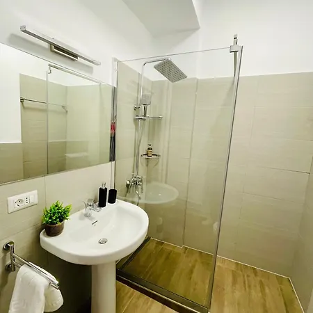 Metropole Square Bükreş