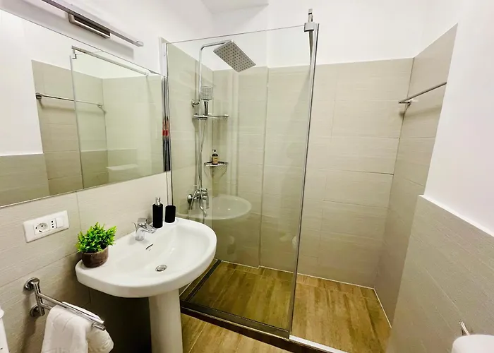 Metropole Square Bucureşti